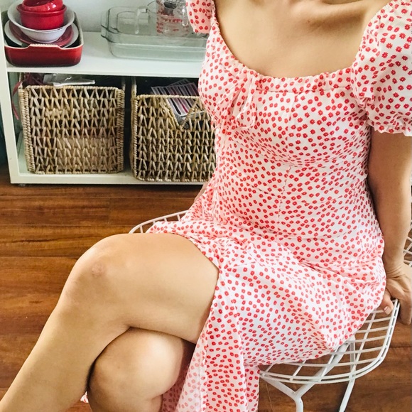 Milkmaid puff sleeve midi dress, size 6. Worn twice - Picture 3 of 8